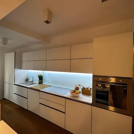 Apartament Interno4home: In Centro Storico Con Posto Auto Ferrara