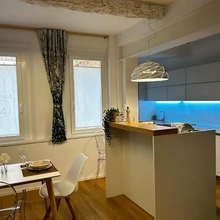 Interno4home: In Centro Storico Con Posto Auto Ferrara