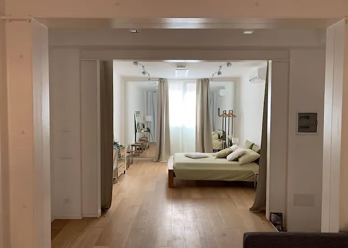 Interno4home: In Centro Storico Con Posto Auto Apartament Ferrara