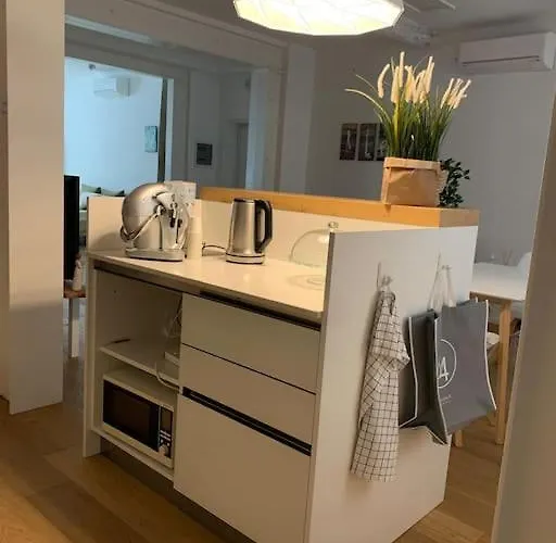 Interno4home: In Centro Storico Con Posto Auto Ferrara